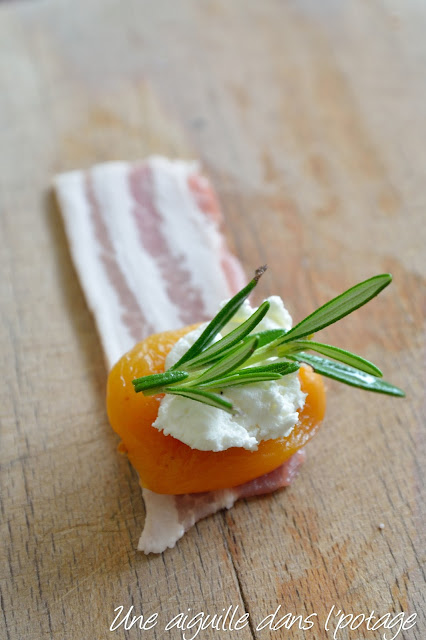 Abricots au lard, chèvre, romarin apéritif