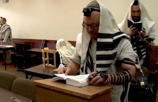 Kinkatso & Co.: JEWISH RITUAL — 4 (Tefillin)