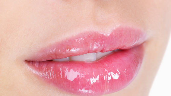 Cara Mengecilkan Bibir Dengan Make Up