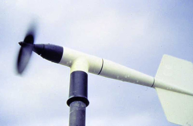 Foto Anemometer alat pengukur kecepatan angin