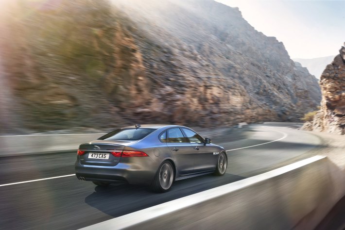 Image 13: 2016 Jaguar XF