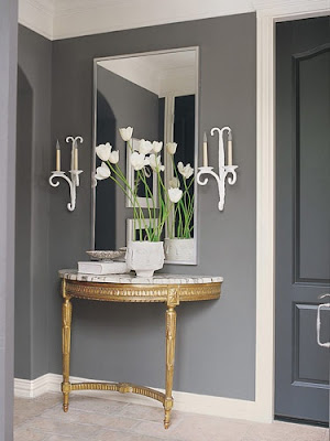 Auction Decorating: Small console tables for Small entryway 'at auction'