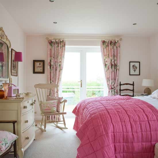 New Home Interior Design: Elegant Country Bedroom