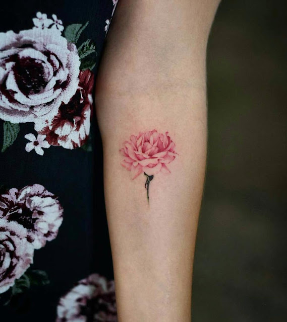 Tatuagens femininas de flores Tatuagens femininas de flores