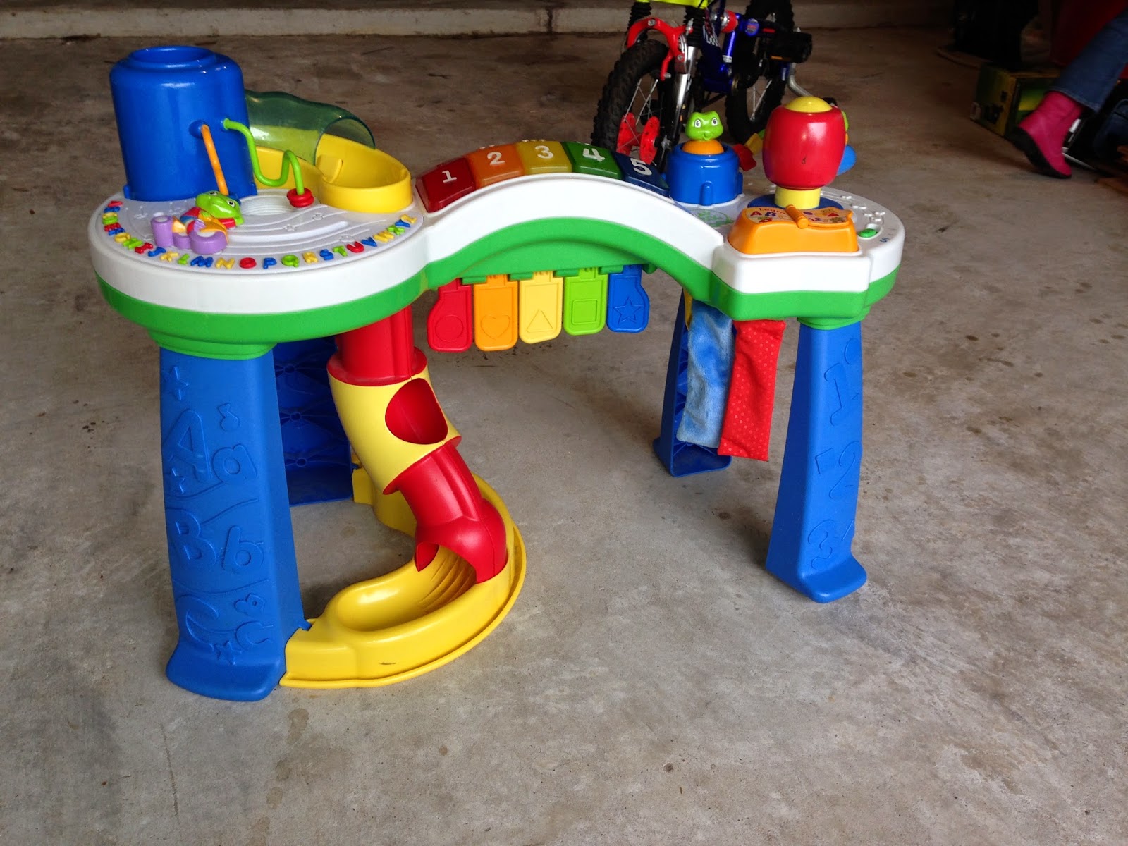 leapfrog sit and spin