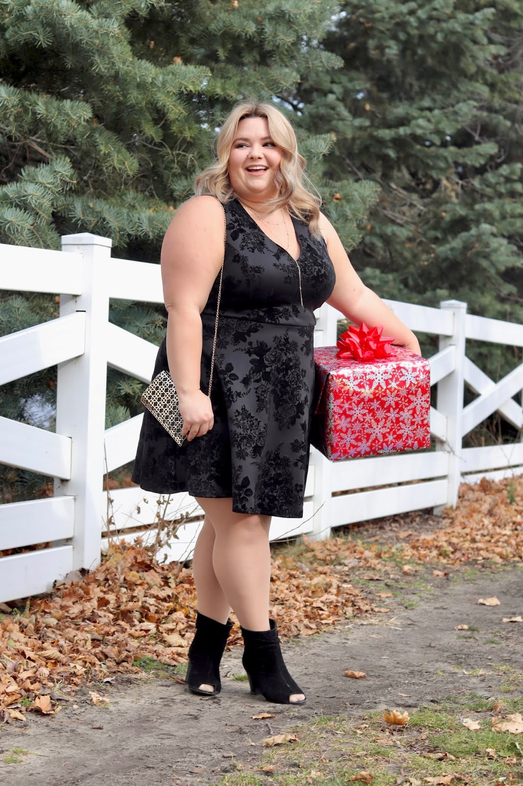 Plus Size Holiday Outfits - Natalie in the City