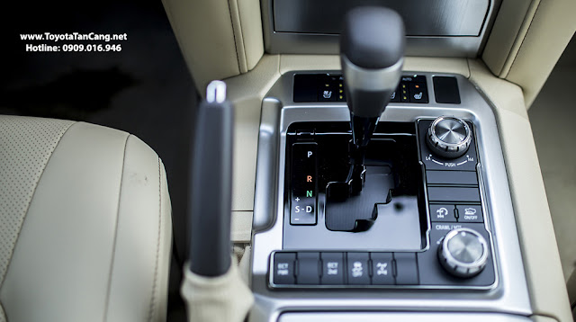 Toyota Land Cruser luôn được đánh giá về khả năng vận hành mạnh mẽ và vượt trội Toyota Land Cruser luôn được đánh giá về khả năng vận hành mạnh mẽ và vượt trội