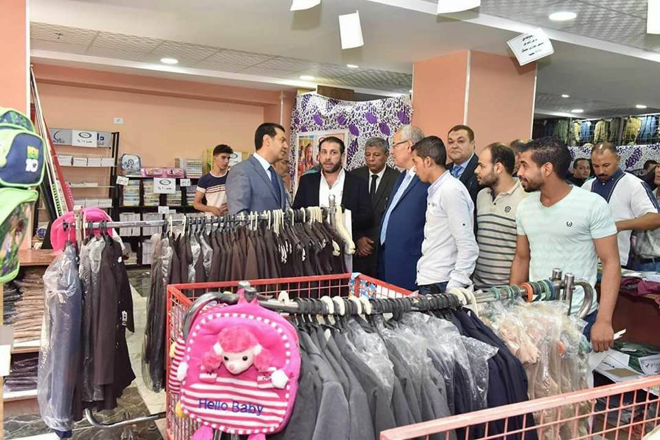 اسيوط فيس توك بالصور افتتاح معرضا للمستلزمات المدرسية بمبنى الغرفة اسيوط فيس توك بالصور افتتاح معرضا للمستلزمات المدرسية بمبنى الغرفة