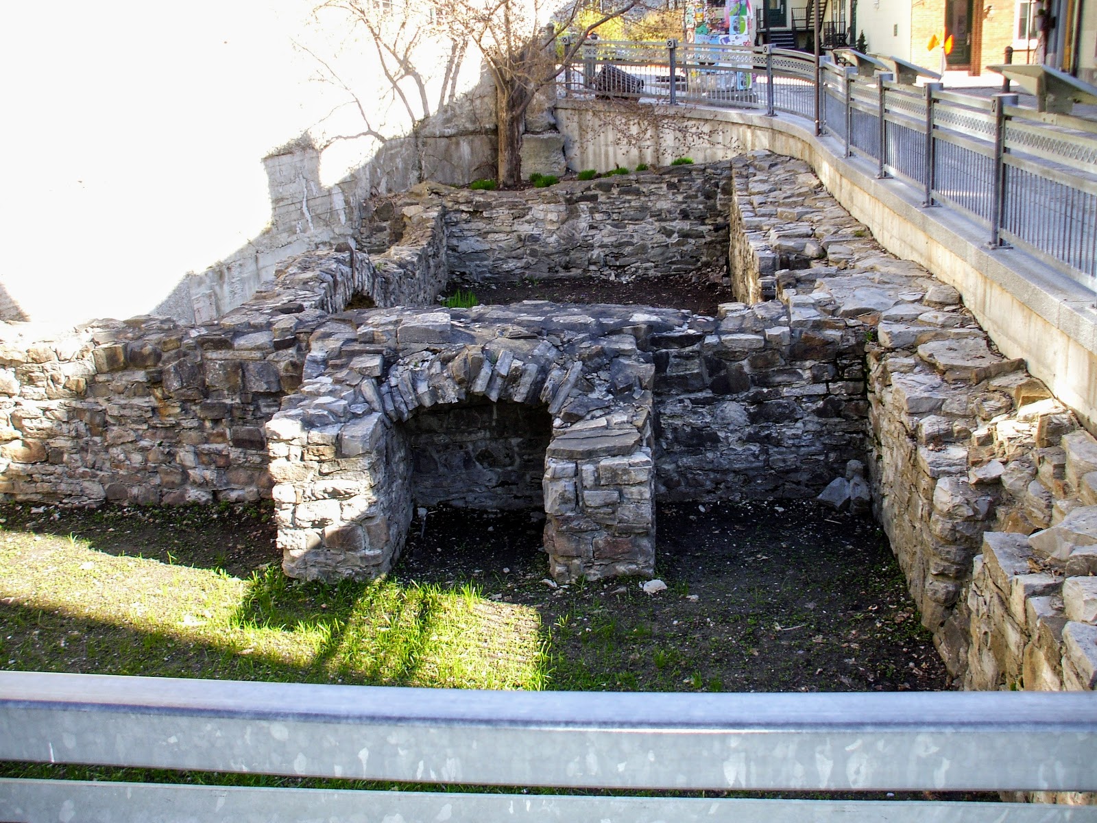 The OnLine Buzzletter Quebec Blog 23 Fireworks, a Haunted House