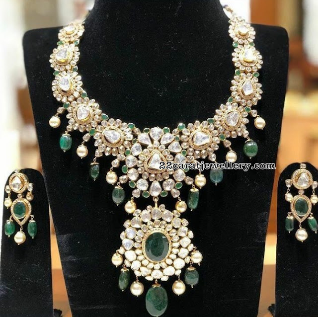 Grand Diamond Set by Sri Mahalaxmi Jewellers Grand Diamond Set by Sri Mahalaxmi Jewellers