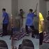 (Video) Bermain Selepas Habis Kerja, Pekerja Asing Dipukul Bertubi-tubi