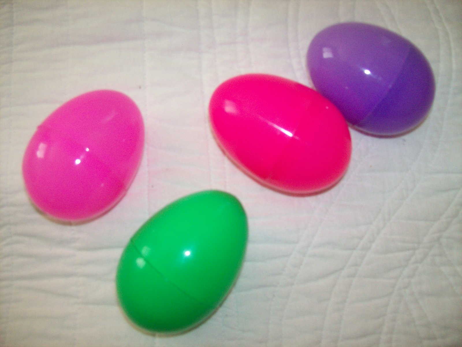 Rebecca's Round Up Quick Craft Recycled Plastic Eggs