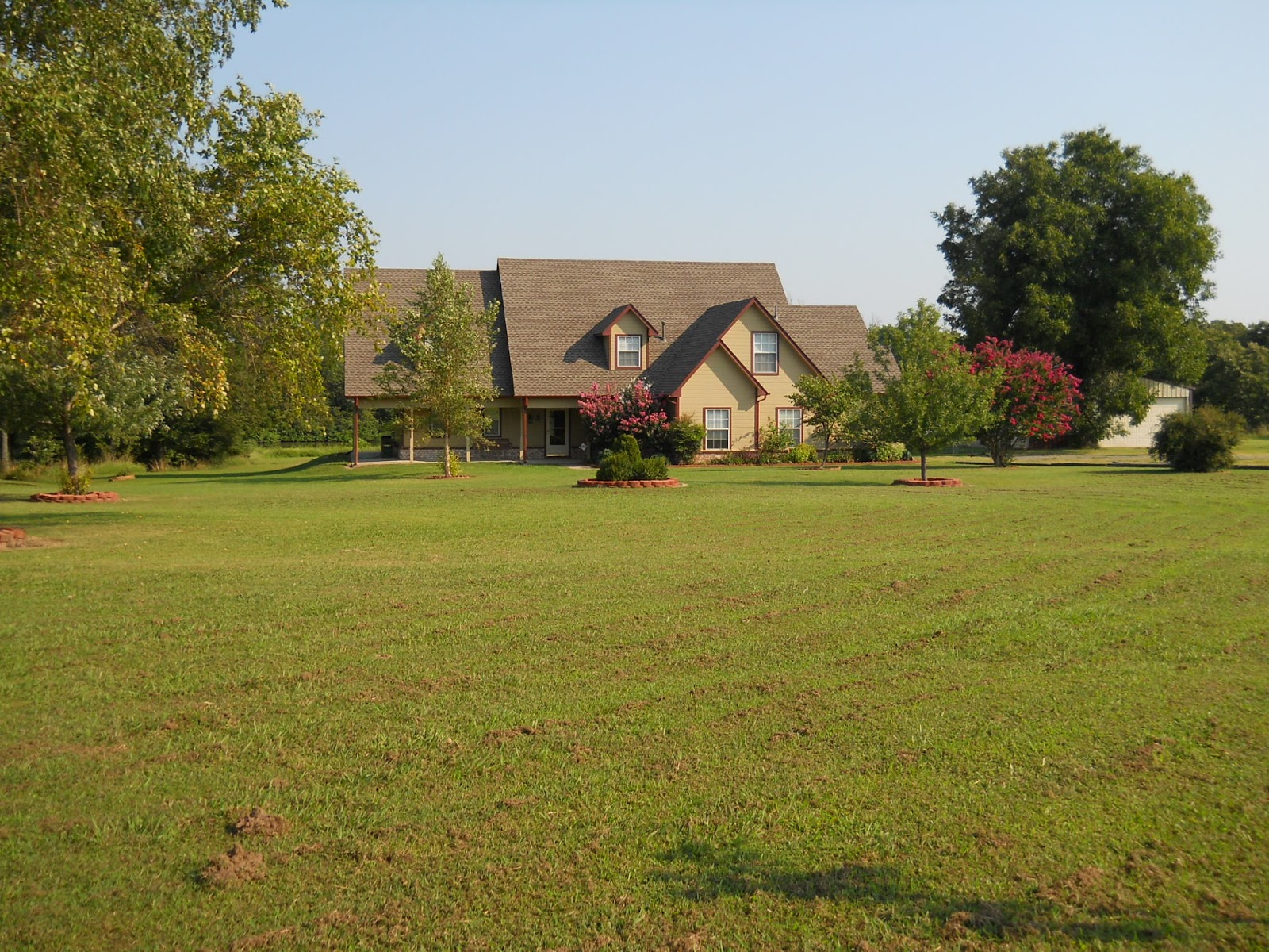Peak Discounters Home, Shop, Pond, Land For Sale at Fort Gibson Lake, Wagoner, Oklahoma