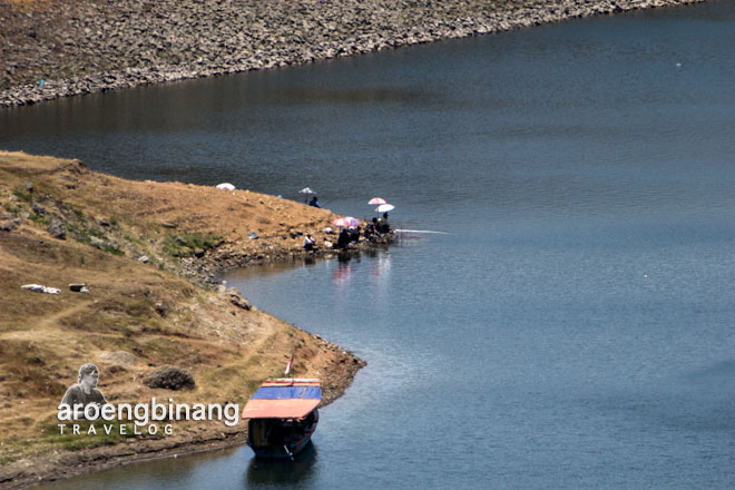 gardu pandang waduk wadaslintang