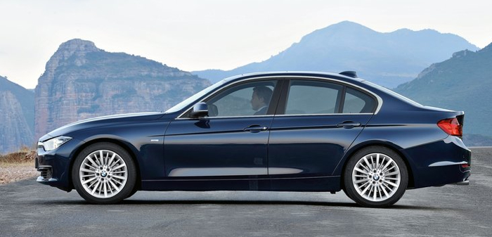 2013 BMW 3-Series vs. 2006-2012 BMW 3-Series Image Comparison With 114