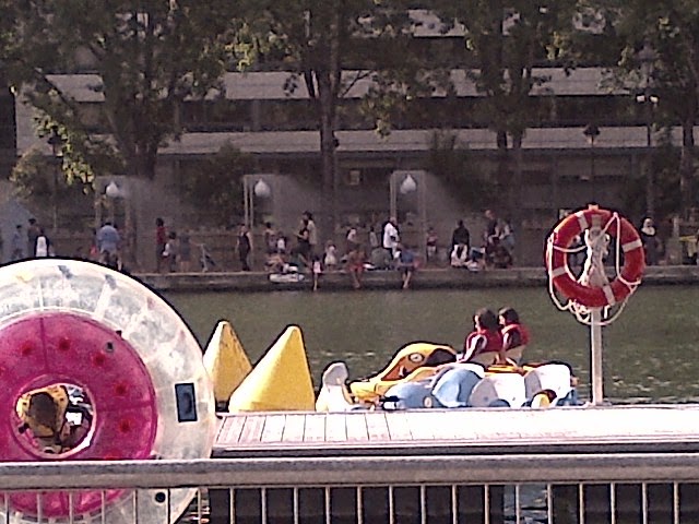 Animations Paris Plage sur chaque rive Quai de loire quai de seine 22