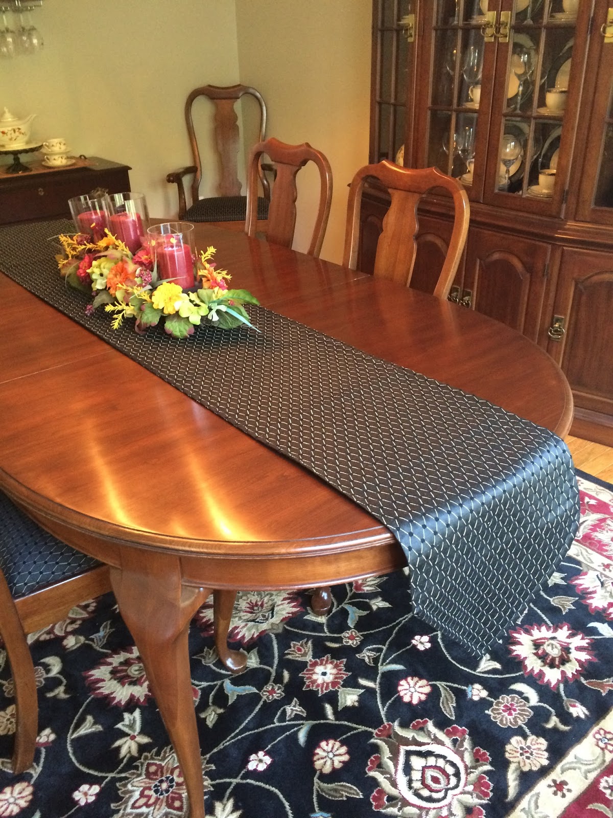 Risa's Pieces of Art Dining Room Table Runner