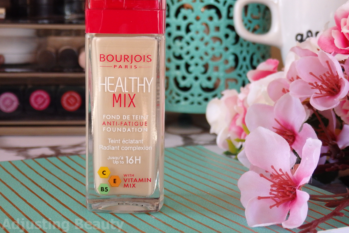 Review: Bourjois Healthy Mix Foundation - 51 Light Vanilla (New Formula) Adjusting