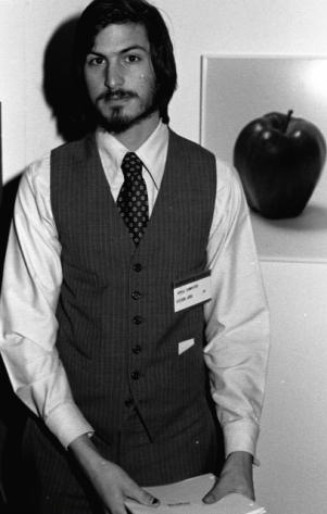 Steve Jobs Foto de Steve Jobs con camisa y corbata