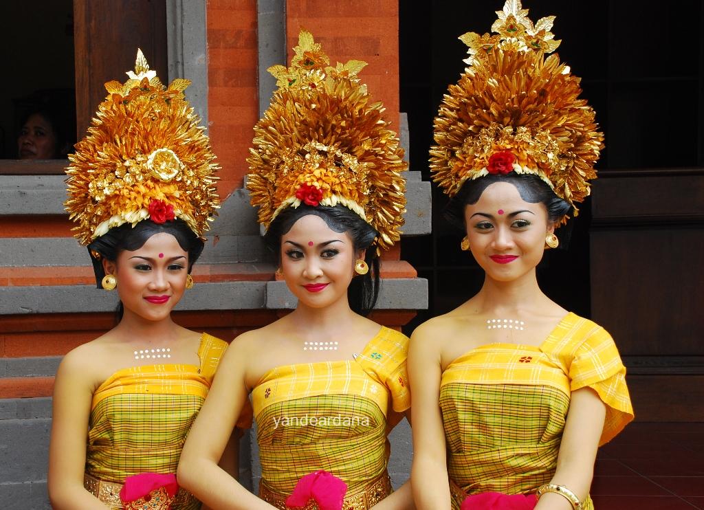 Bali Photography Tours: Bali Girls