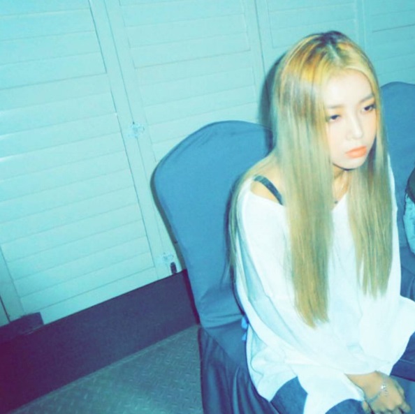 까만데 색조화장 잘 받는 여자아이돌甲.jpg (예지력상승주의) | 인스티즈