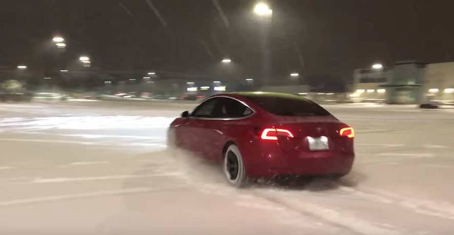 Tesla Model 3 Rwd How Does Behave In Snow With Original Tires