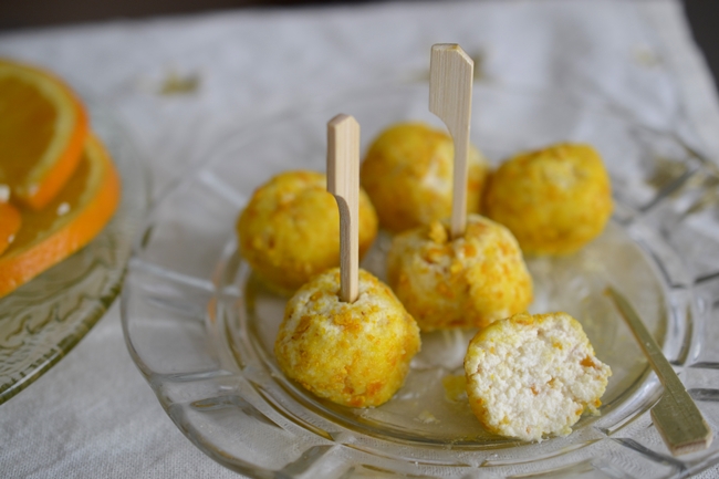 Bocaditos de queso fresco con naranja