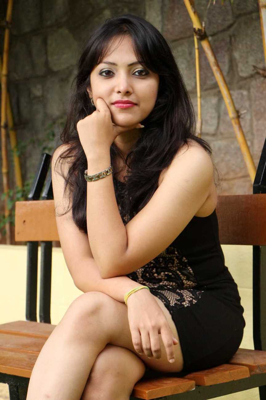 Beauty Galore HD : Actress Sneha Panty Show At Movie Premadam