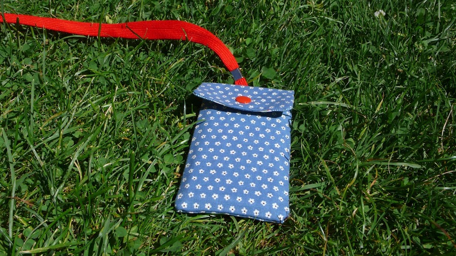 Una-funda-colgante-para-mi-movil