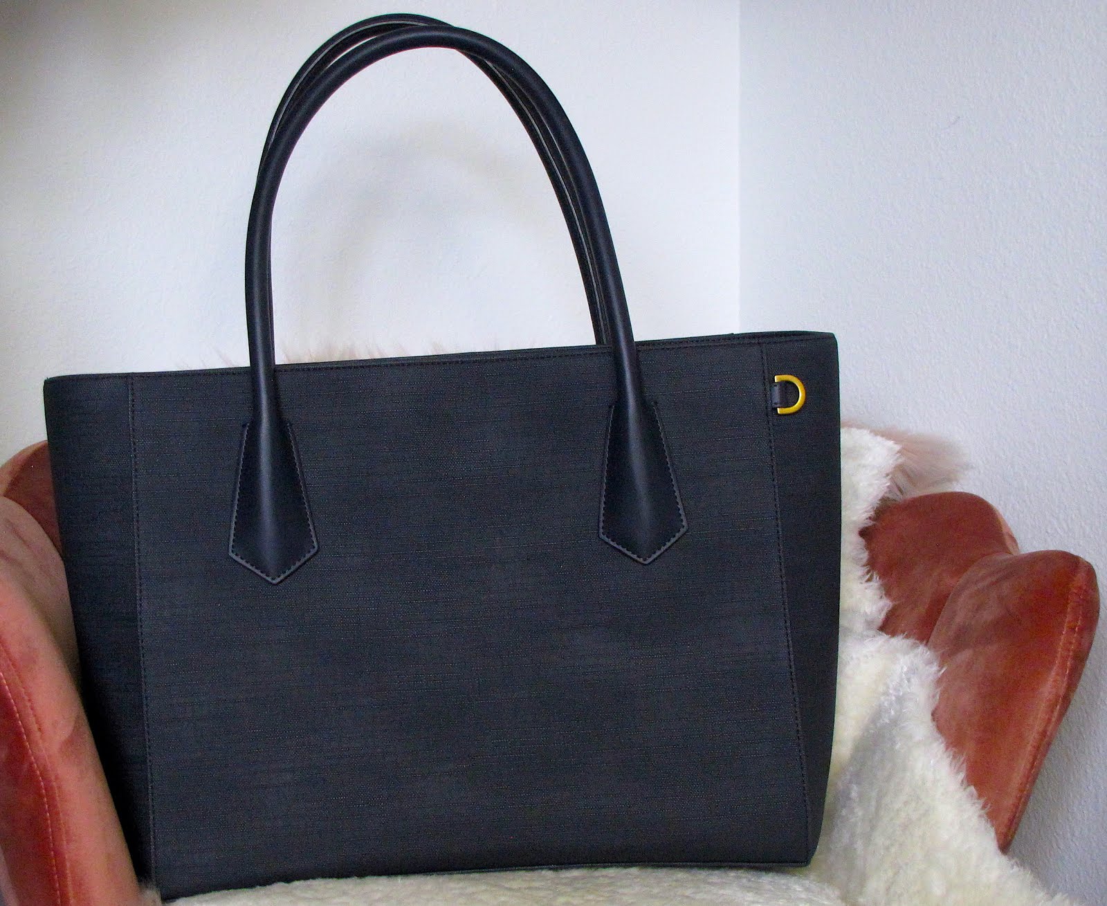 Dagne Dover Tote: Allyn vs Legend, Fashion