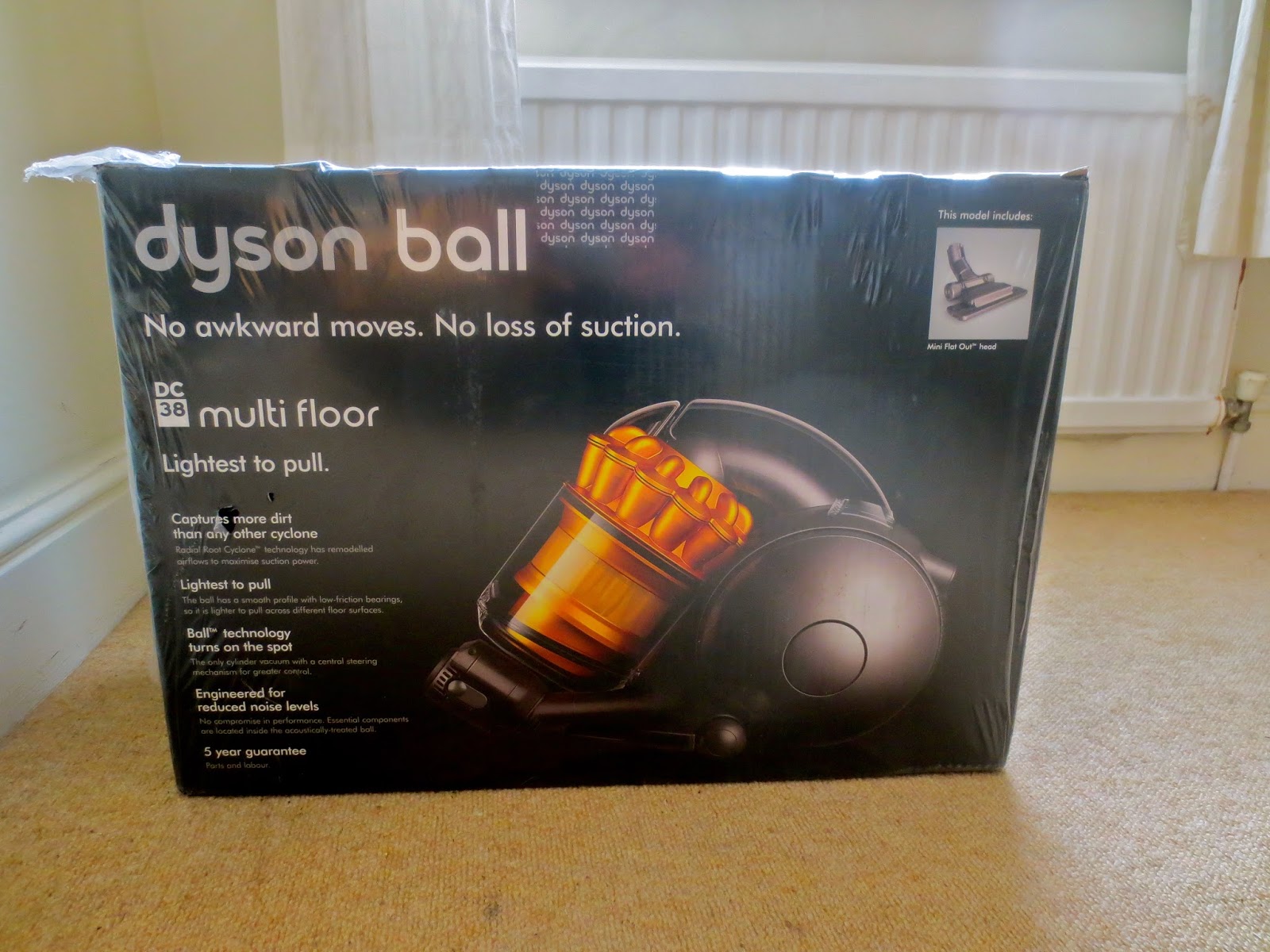The Hussy London Housewife: Dyson DC38 Vacuum Cleaner - Review