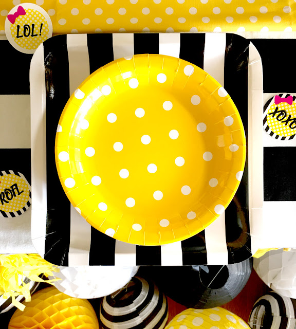 Emoji Themed Birthday Party Plates via Pretty My Party