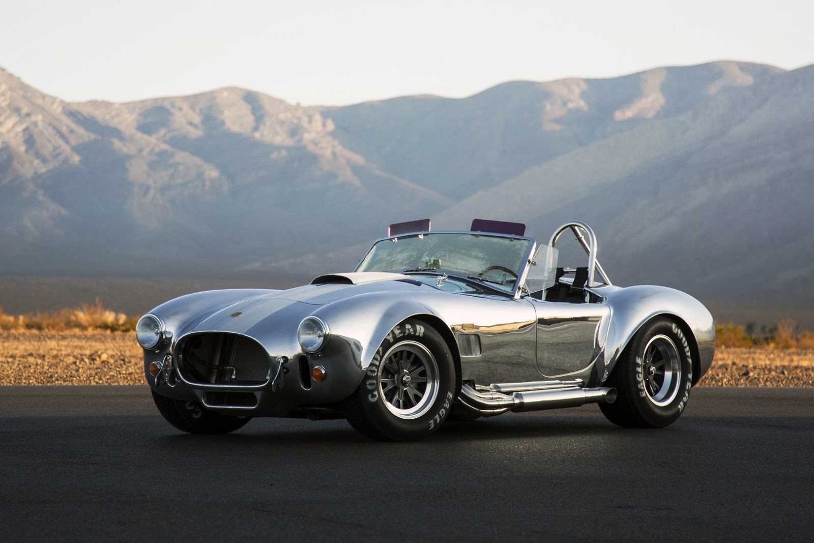 MUSCLE CAR COLLECTION Shelby Cobra Polished Aluminum Paint
