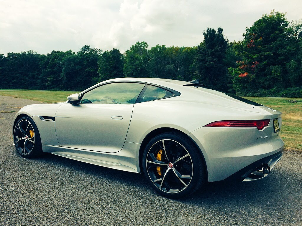 Jaguar f Type r AWD
