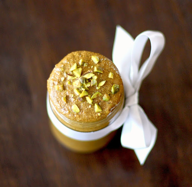 Healthy Homemade Pistachio Butter (low carb!)