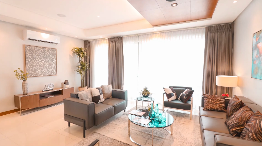 20 Interior Design Photos vs. New Manila, Luxury Townhouse Tour