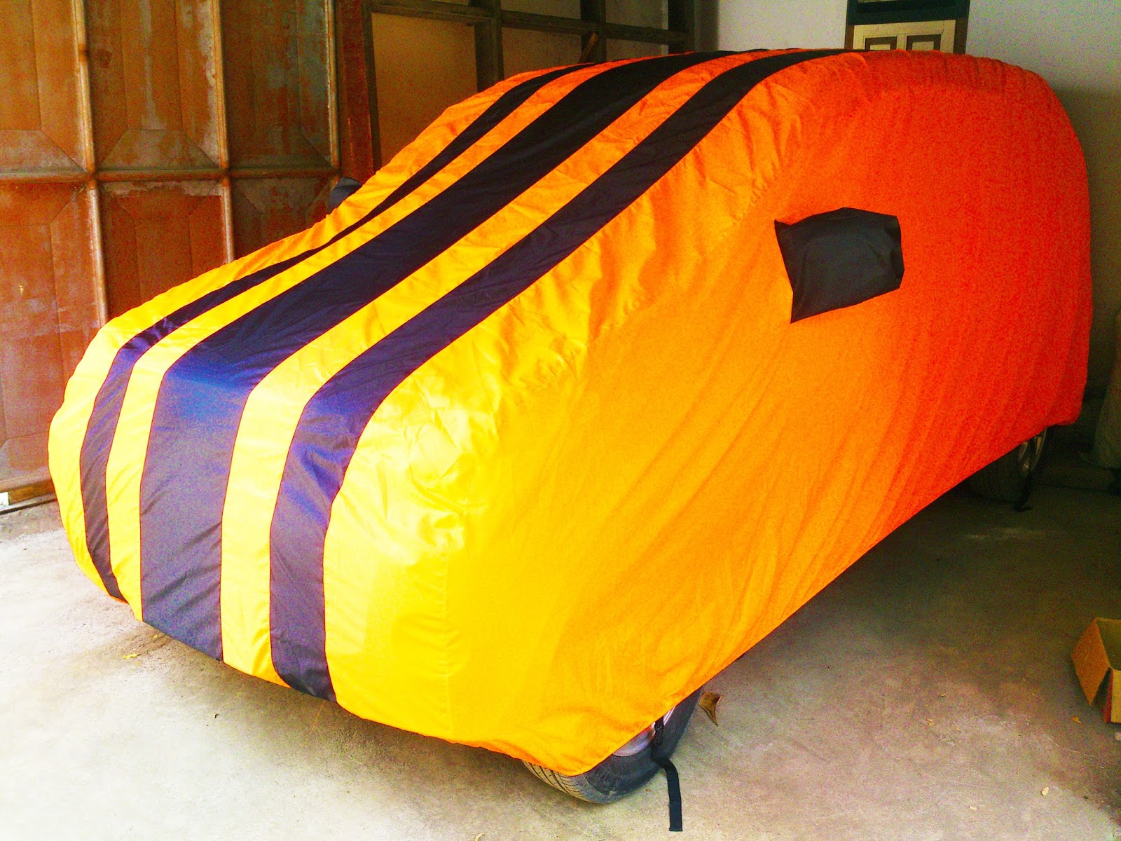 jual cover mobil custom sarung mobil kombinasi warna jual cover mobil custom sarung mobil kombinasi warna