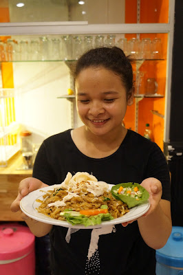 Beka siap menjadi model food blogger di Pontianak Beka siap menjadi model food blogger di Pontianak