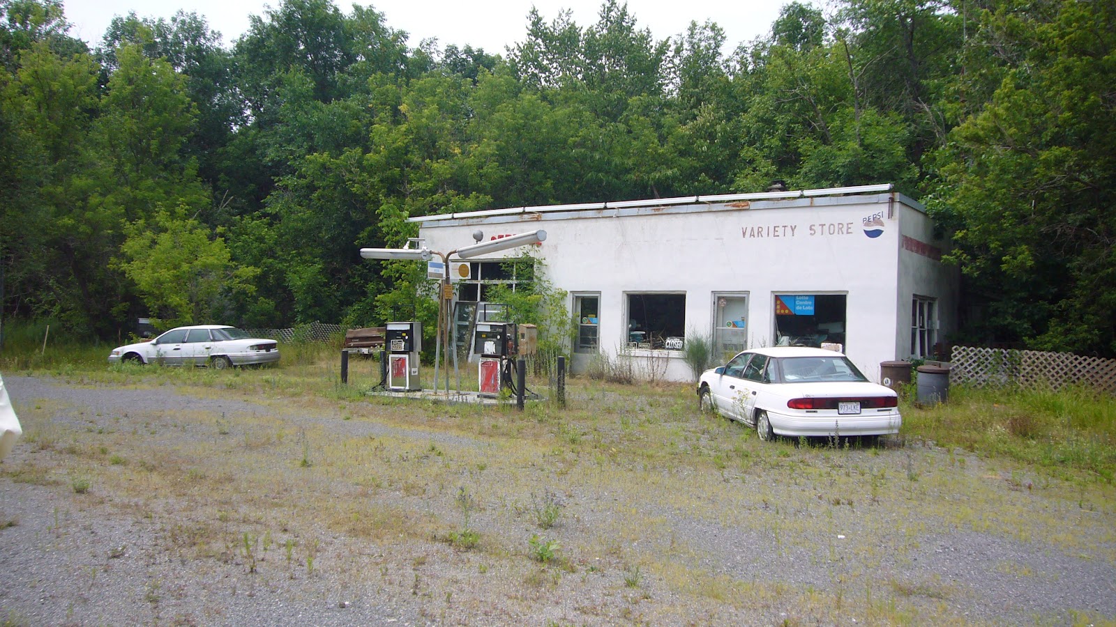 lost toronto Abandoned Gas Station on Highway 7