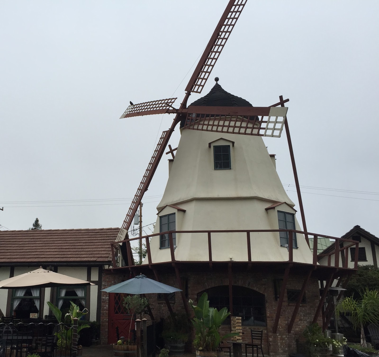 GREAT EATS HAWAII PAULA'S PANCAKE HOUSE SOLVANG, CALIFORNIA