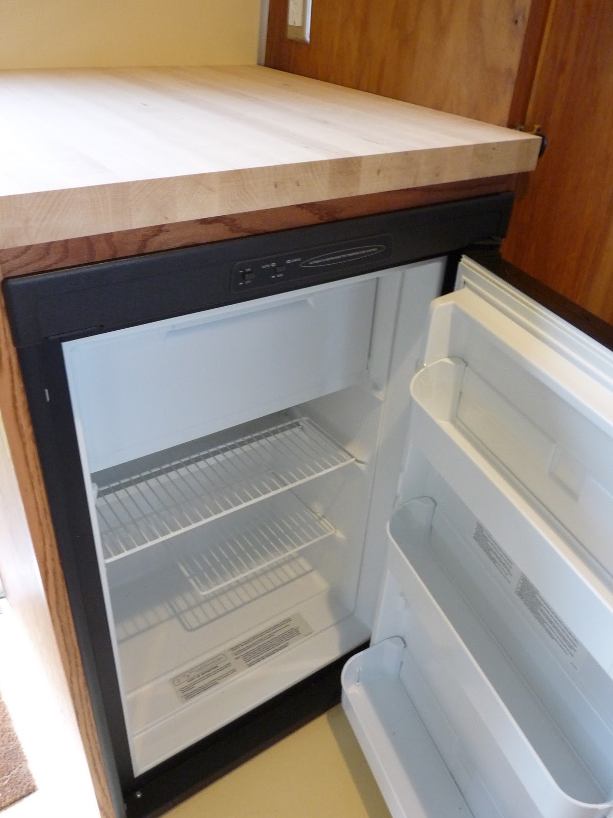 The Midllife Crisis - 1960 Airstream Restoration: The new refrigerator