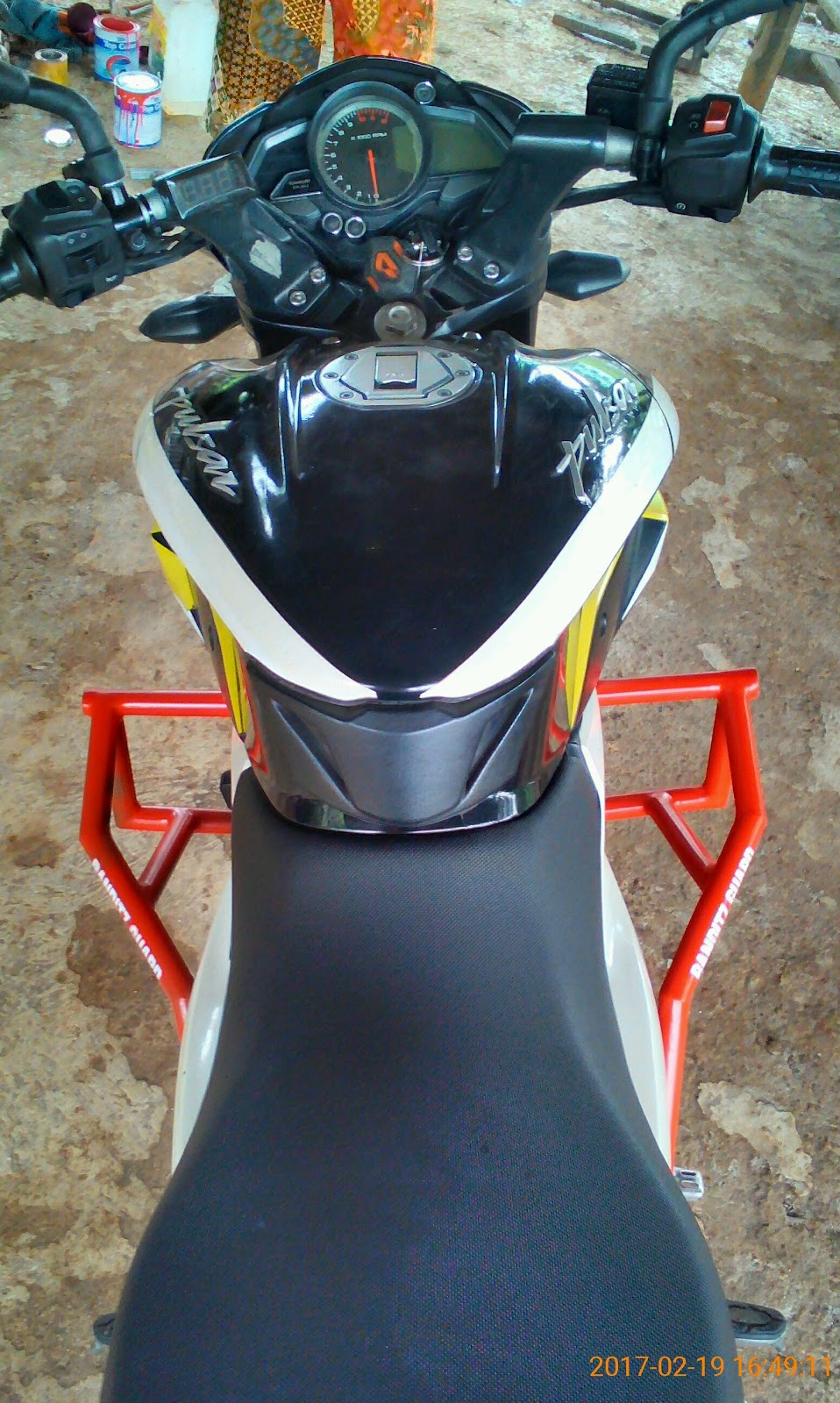 CUSTOM ENGINE GUARD,CRASH BAR,TUBULAR,SIDE GUARD,ENGINE COVER,BREKET