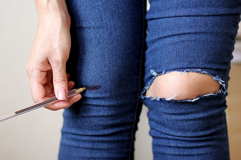 Cara Merawat  Celana  Jeans  Agar Cerah dan Tidak Kusam 