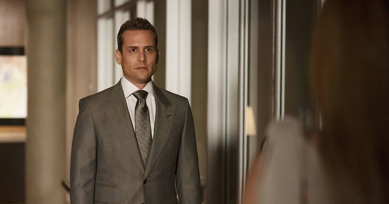 portugisisk Poesi gøre det muligt for TV-Recaps-Reviews: REVIEW: 'Suits' - Andy Malik Returns to Target Harvey  Again While Louis Is Determined to Help His Sister in 'Prisoner's Dilemma'