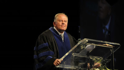 Federasi Gereja Kecam Pendeta Afrika yang Lakukan Mukjizat Palsu: "Penyalahgunaan ini Menodai Gereja"