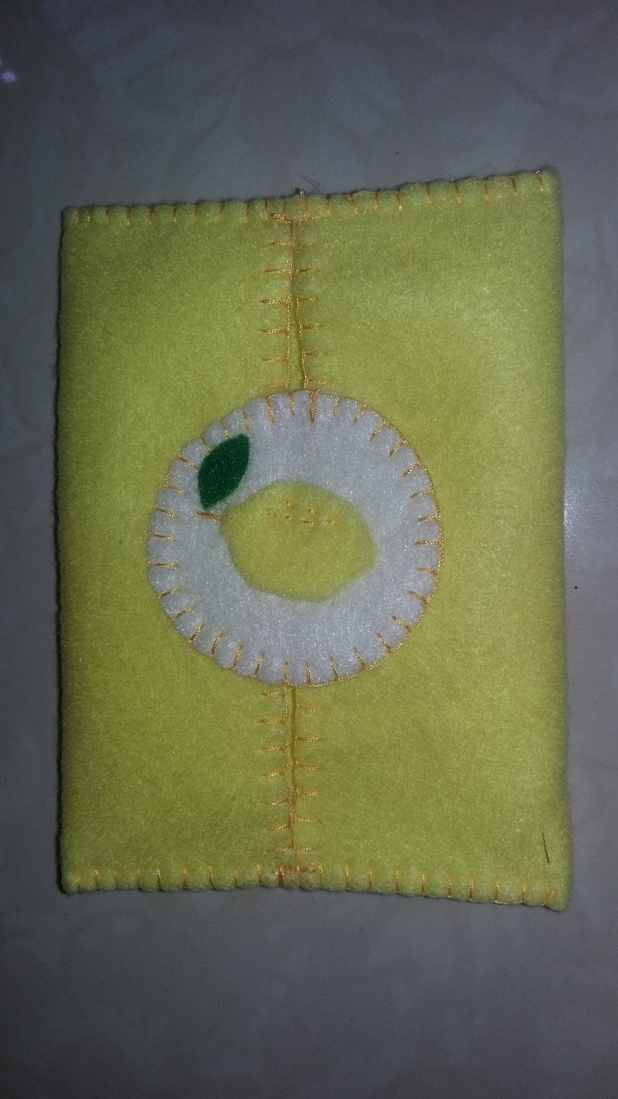  Dompet  tisu dari  kain flanel 