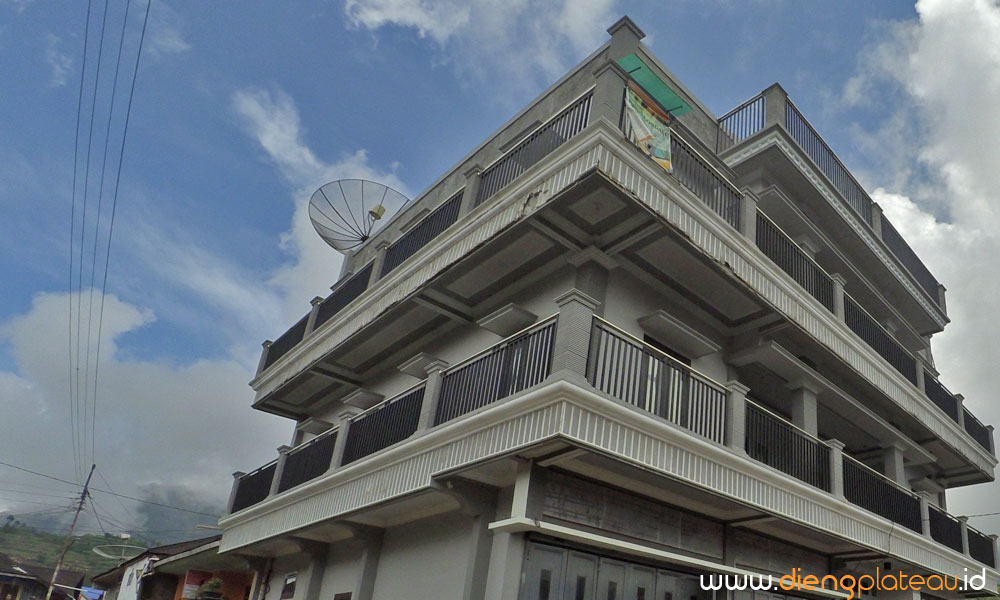 homestay pringgodani berada di lokasi strategis dan dapat menampung rombongan besar wisatawan dieng plateau pringgodani homestay wisata dieng plateau