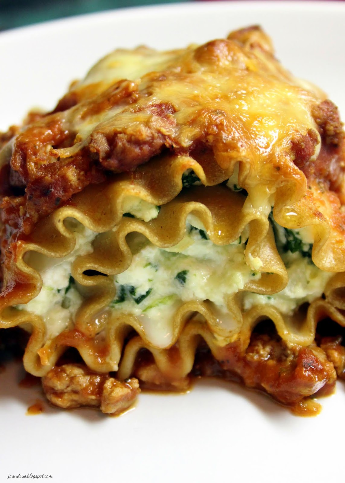 Jo and Sue Lightened Up Chicken Lasagna Rolls