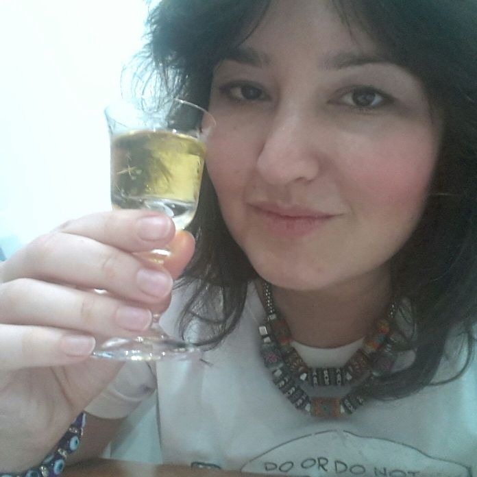 La Capitana ile Müthiş Bir Seksenler Partisi