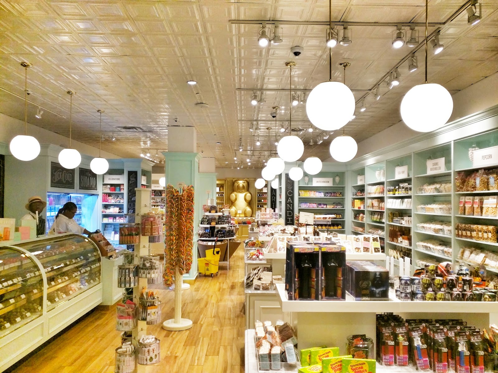 Robert Dyer Bethesda Row Lolli and Pops opens at Westfield